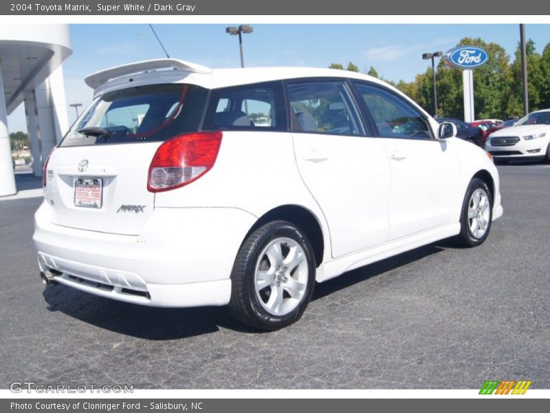 Super White / Dark Gray 2004 Toyota Matrix