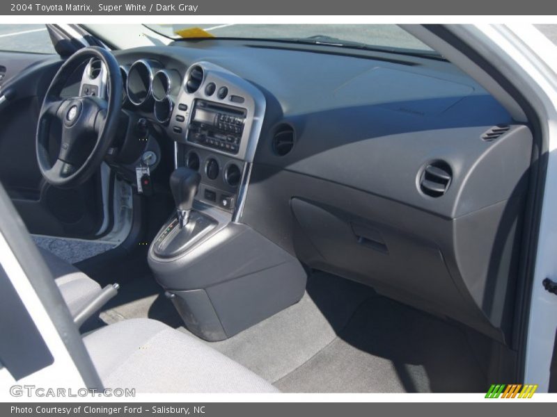 Super White / Dark Gray 2004 Toyota Matrix
