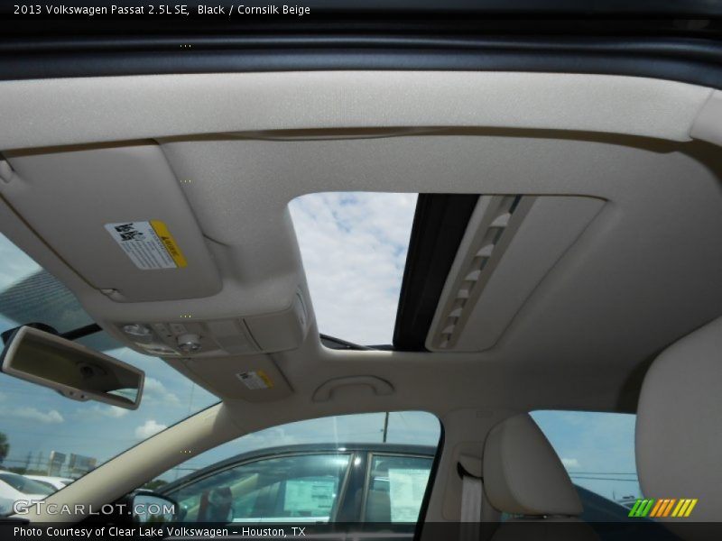 Black / Cornsilk Beige 2013 Volkswagen Passat 2.5L SE