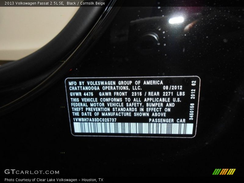 Black / Cornsilk Beige 2013 Volkswagen Passat 2.5L SE