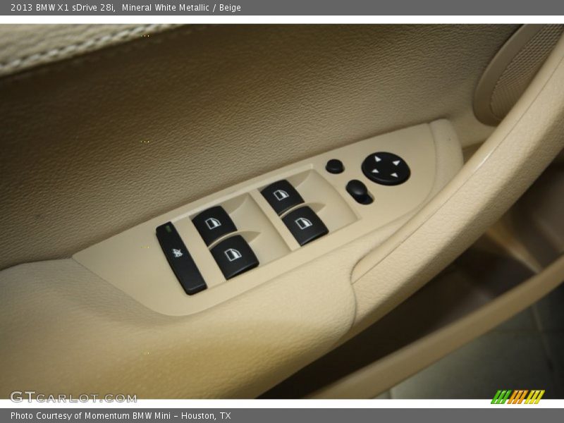 Mineral White Metallic / Beige 2013 BMW X1 sDrive 28i