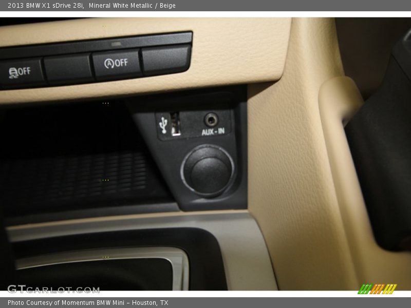 Mineral White Metallic / Beige 2013 BMW X1 sDrive 28i