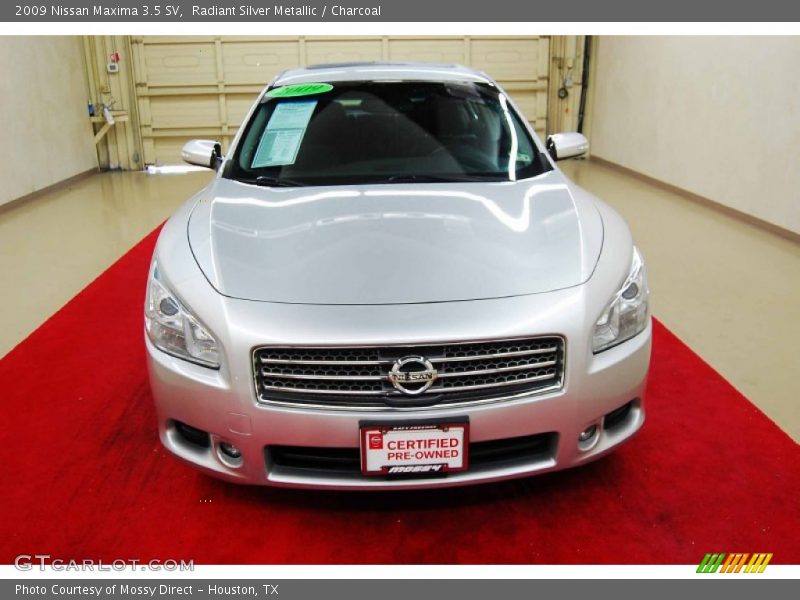 Radiant Silver Metallic / Charcoal 2009 Nissan Maxima 3.5 SV