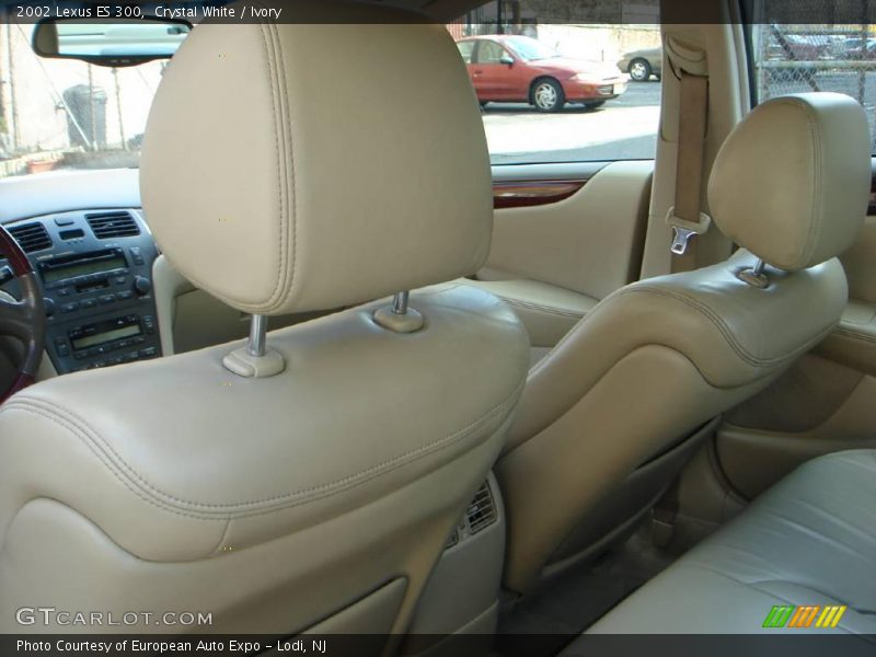 Crystal White / Ivory 2002 Lexus ES 300