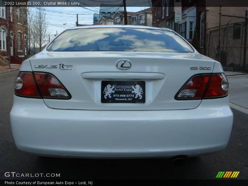 Crystal White / Ivory 2002 Lexus ES 300