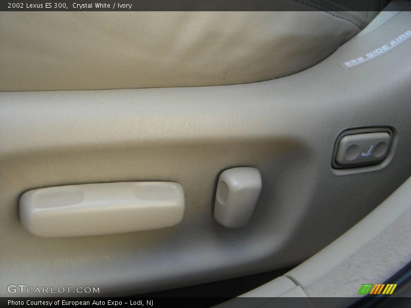 Crystal White / Ivory 2002 Lexus ES 300