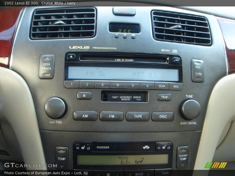 Crystal White / Ivory 2002 Lexus ES 300
