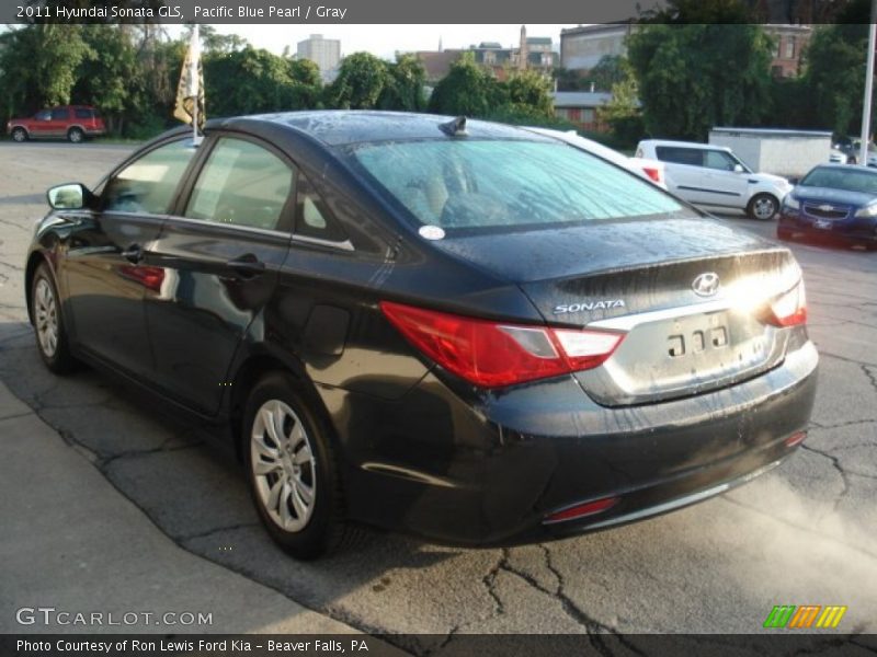 Pacific Blue Pearl / Gray 2011 Hyundai Sonata GLS