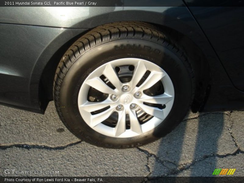Pacific Blue Pearl / Gray 2011 Hyundai Sonata GLS