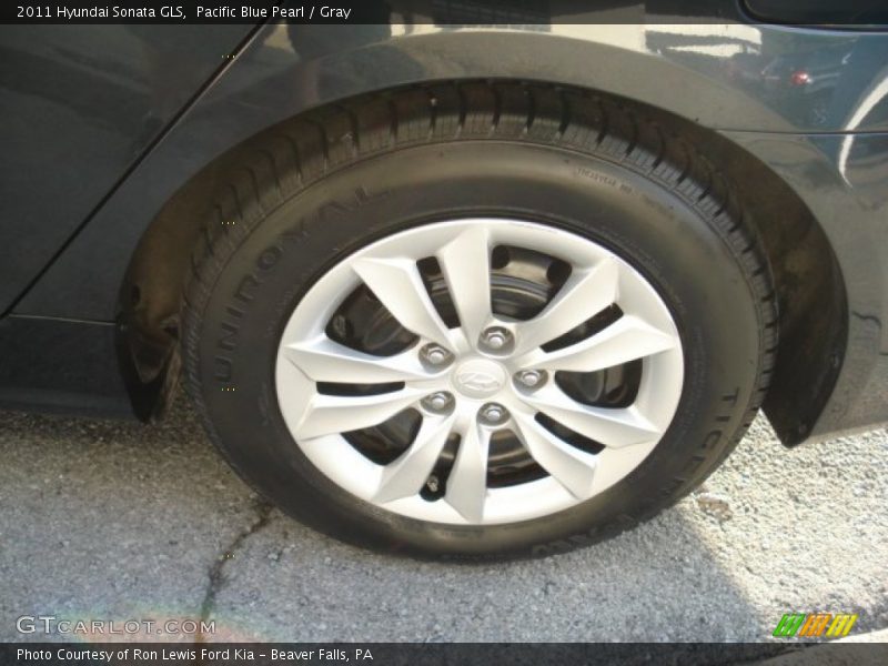 Pacific Blue Pearl / Gray 2011 Hyundai Sonata GLS