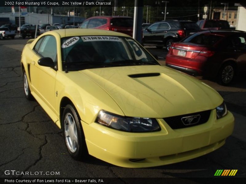 Zinc Yellow / Dark Charcoal 2002 Ford Mustang V6 Coupe