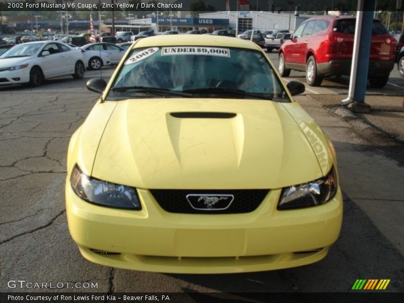 Zinc Yellow / Dark Charcoal 2002 Ford Mustang V6 Coupe