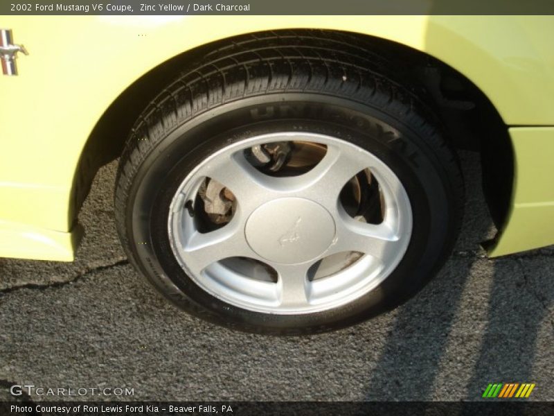 Zinc Yellow / Dark Charcoal 2002 Ford Mustang V6 Coupe