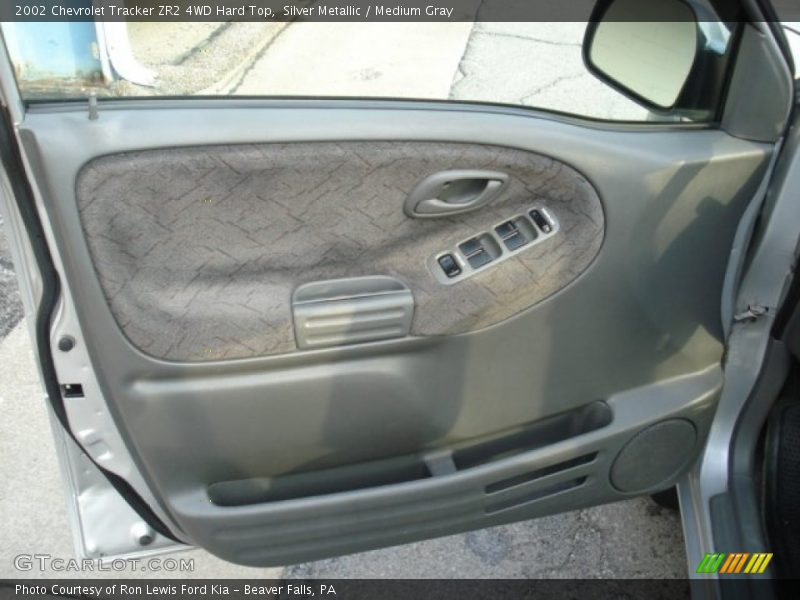 Silver Metallic / Medium Gray 2002 Chevrolet Tracker ZR2 4WD Hard Top