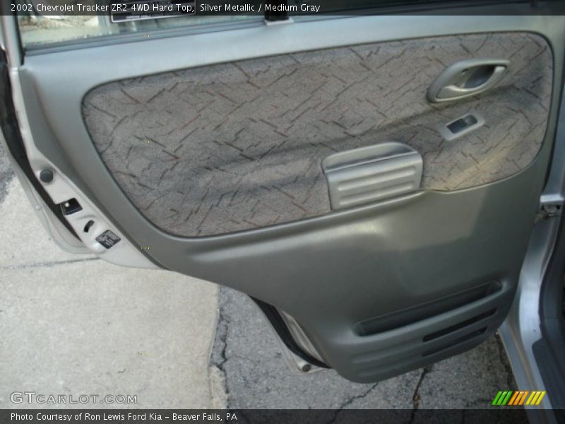 Silver Metallic / Medium Gray 2002 Chevrolet Tracker ZR2 4WD Hard Top
