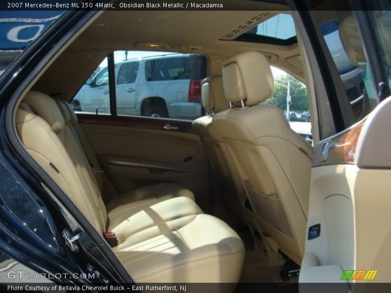Obsidian Black Metallic / Macadamia 2007 Mercedes-Benz ML 350 4Matic