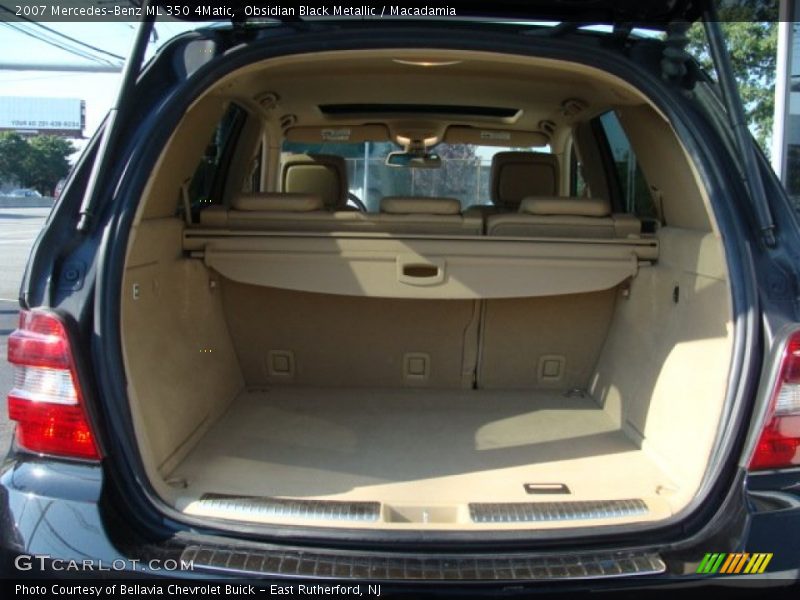 Obsidian Black Metallic / Macadamia 2007 Mercedes-Benz ML 350 4Matic
