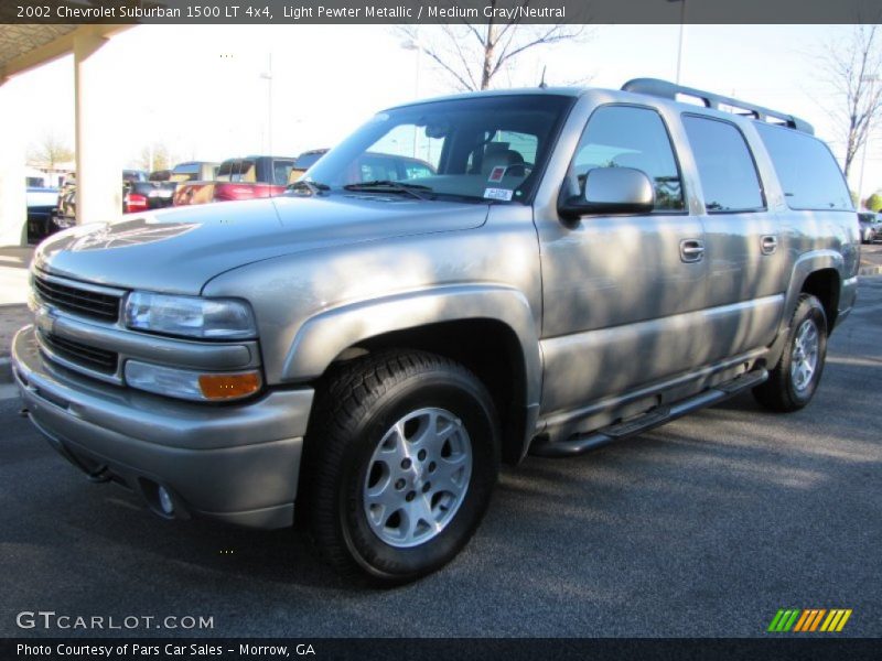 Light Pewter Metallic / Medium Gray/Neutral 2002 Chevrolet Suburban 1500 LT 4x4