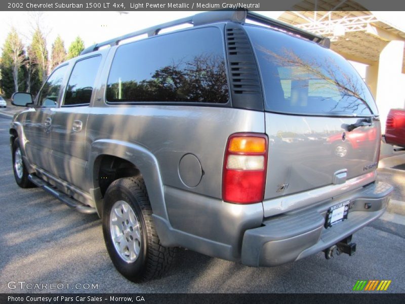 Light Pewter Metallic / Medium Gray/Neutral 2002 Chevrolet Suburban 1500 LT 4x4
