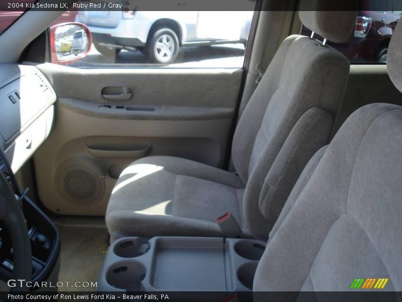 Ruby Red / Gray 2004 Kia Sedona LX