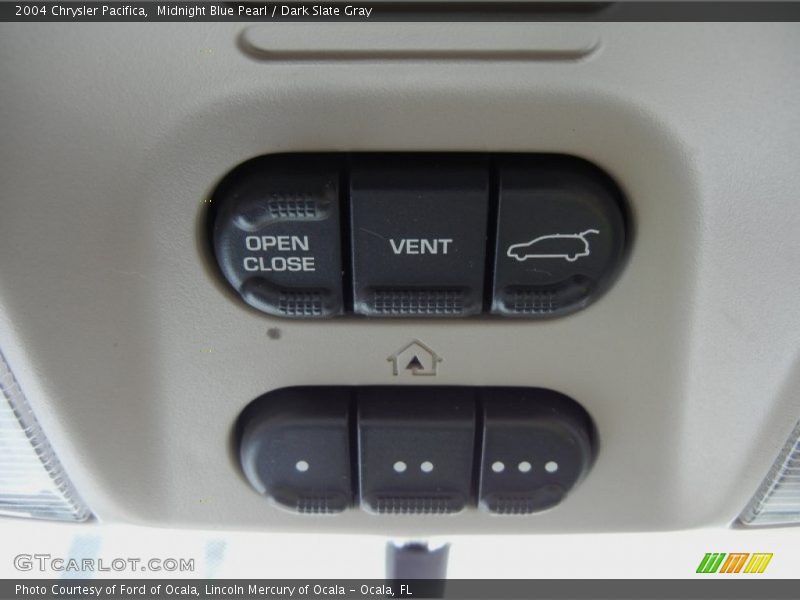 Midnight Blue Pearl / Dark Slate Gray 2004 Chrysler Pacifica