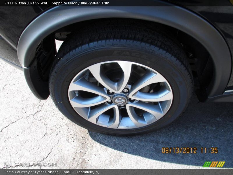 Sapphire Black / Black/Silver Trim 2011 Nissan Juke SV AWD