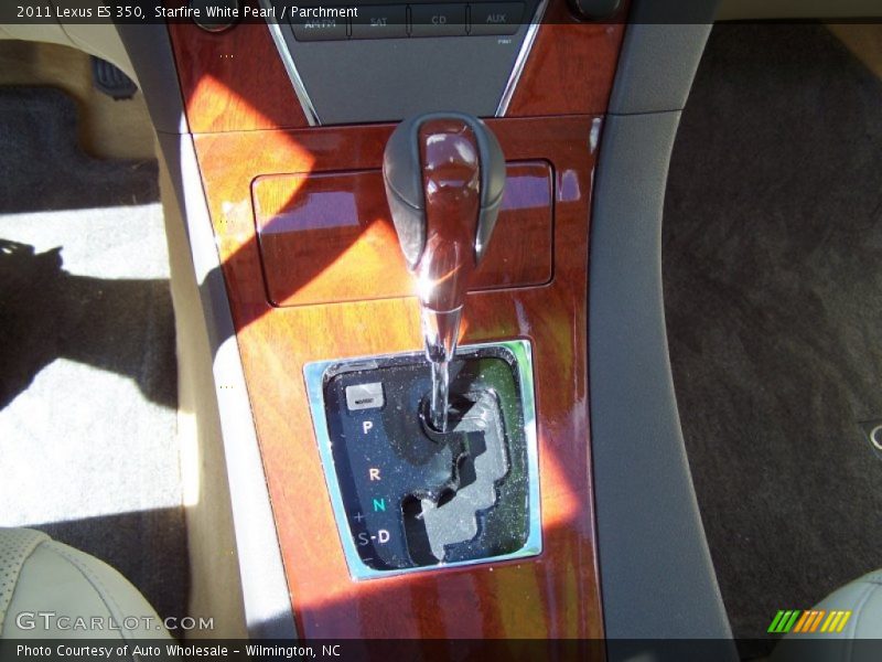 Starfire White Pearl / Parchment 2011 Lexus ES 350