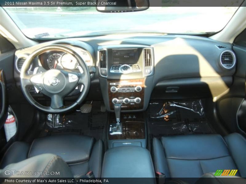 Super Black / Charcoal 2011 Nissan Maxima 3.5 SV Premium