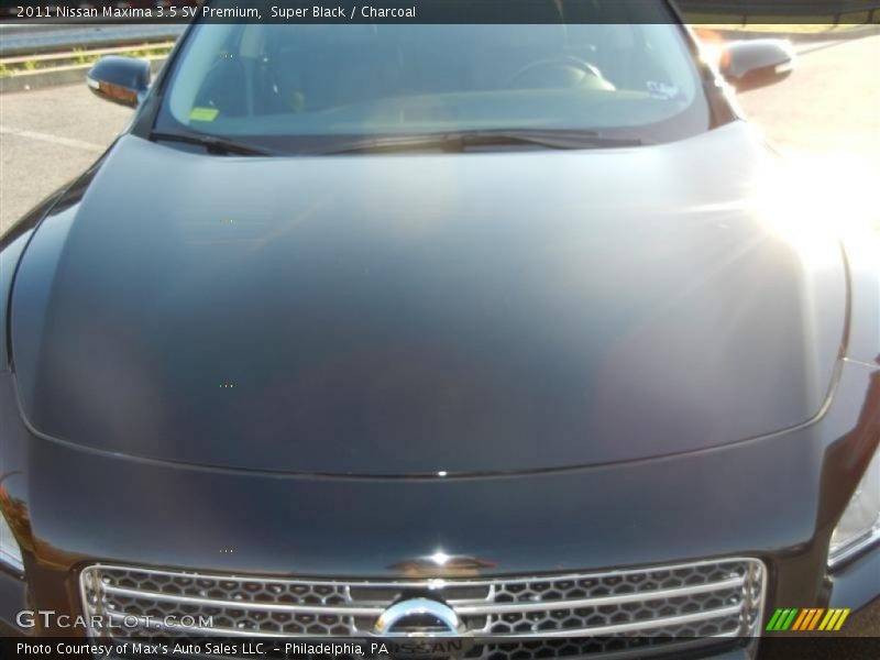 Super Black / Charcoal 2011 Nissan Maxima 3.5 SV Premium