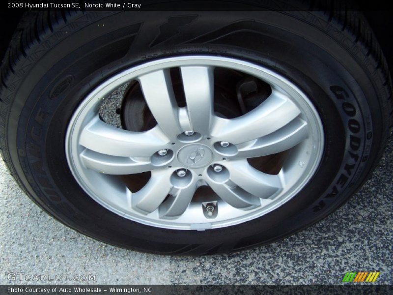 Nordic White / Gray 2008 Hyundai Tucson SE