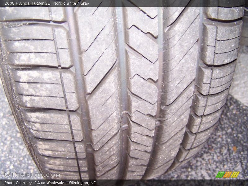 Nordic White / Gray 2008 Hyundai Tucson SE