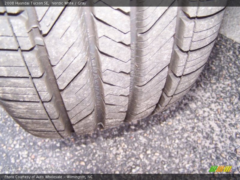 Nordic White / Gray 2008 Hyundai Tucson SE