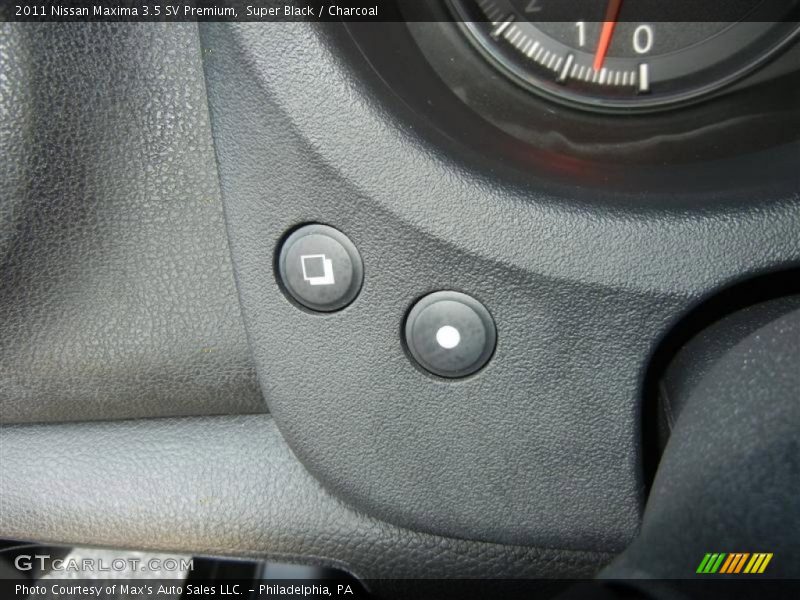 Super Black / Charcoal 2011 Nissan Maxima 3.5 SV Premium