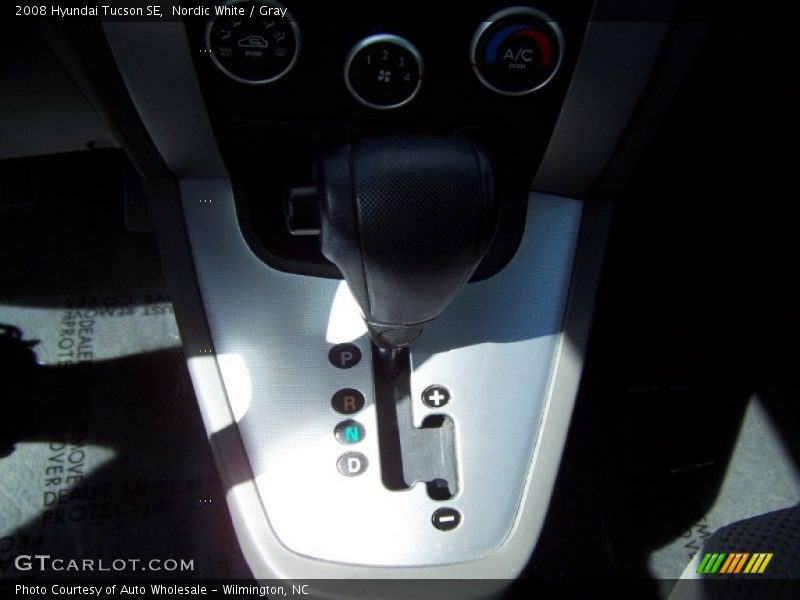 Nordic White / Gray 2008 Hyundai Tucson SE