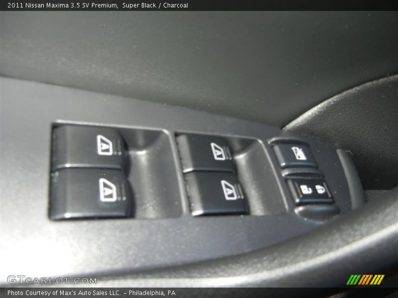 Super Black / Charcoal 2011 Nissan Maxima 3.5 SV Premium