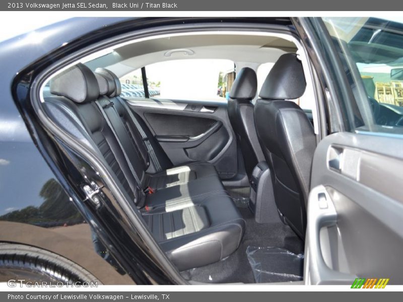 Black Uni / Titan Black 2013 Volkswagen Jetta SEL Sedan