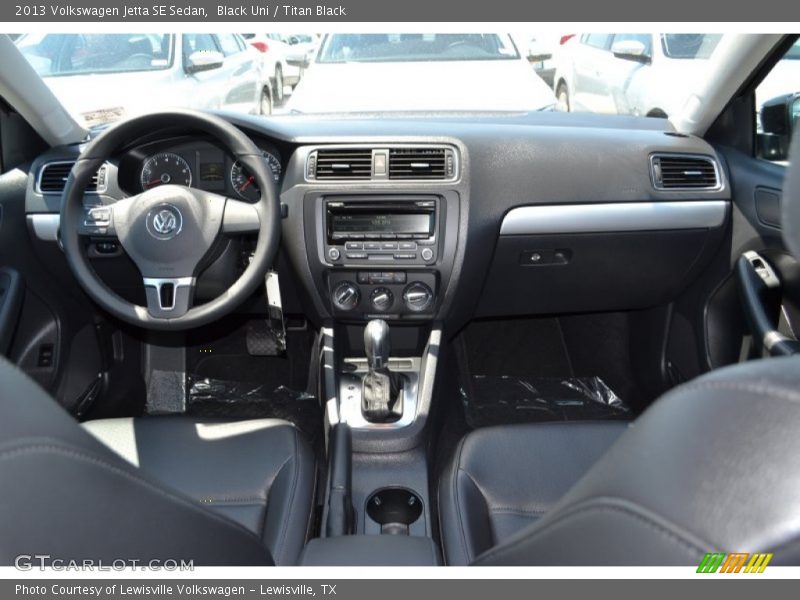 Black Uni / Titan Black 2013 Volkswagen Jetta SE Sedan