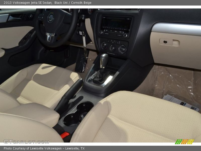 Black Uni / Cornsilk Beige 2013 Volkswagen Jetta SE Sedan