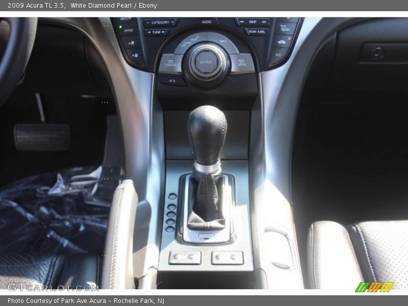 White Diamond Pearl / Ebony 2009 Acura TL 3.5