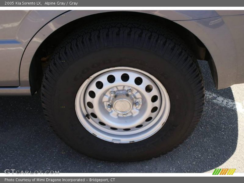 Alpine Gray / Gray 2005 Kia Sorento LX