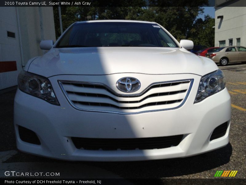 Super White / Ash Gray 2010 Toyota Camry LE