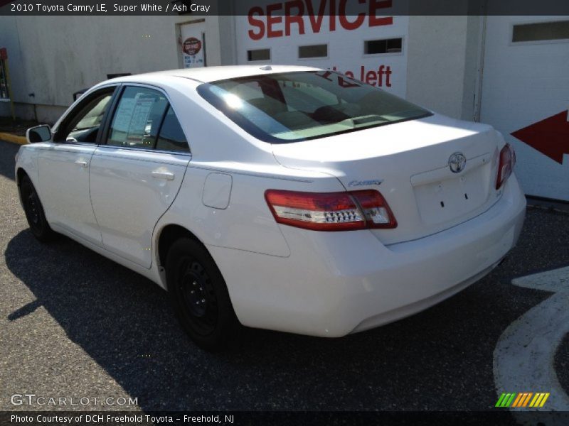 Super White / Ash Gray 2010 Toyota Camry LE