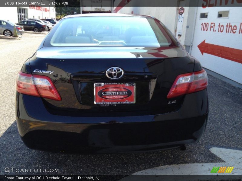 Black / Ash 2009 Toyota Camry LE