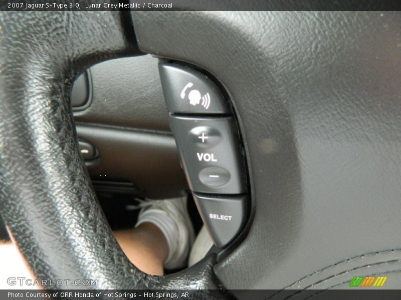 Controls of 2007 S-Type 3.0