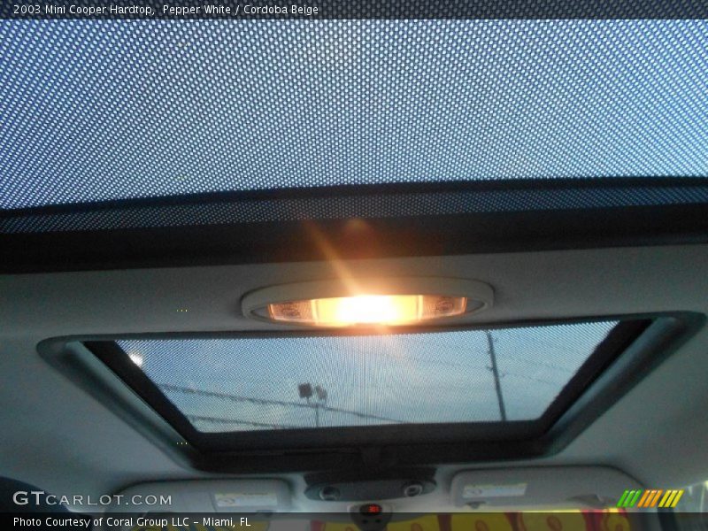 Pepper White / Cordoba Beige 2003 Mini Cooper Hardtop