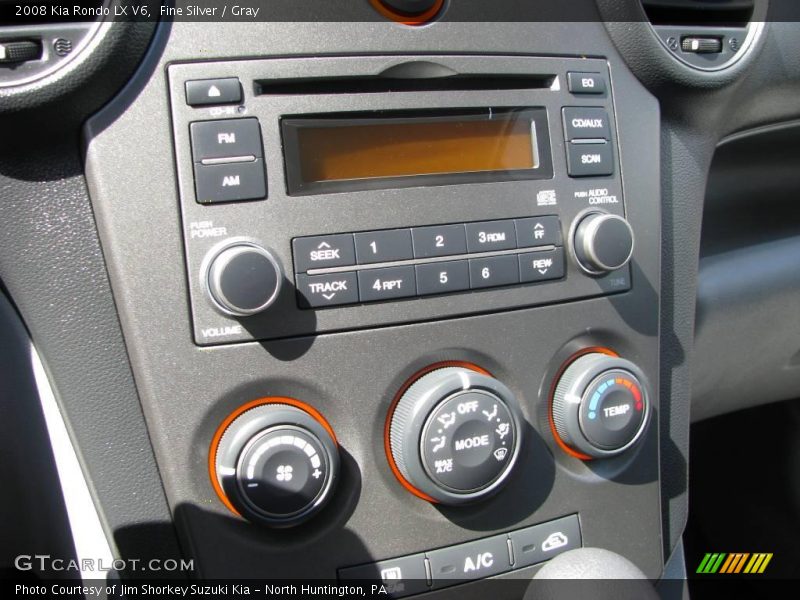 Fine Silver / Gray 2008 Kia Rondo LX V6