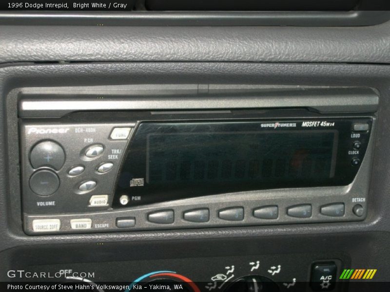 Bright White / Gray 1996 Dodge Intrepid