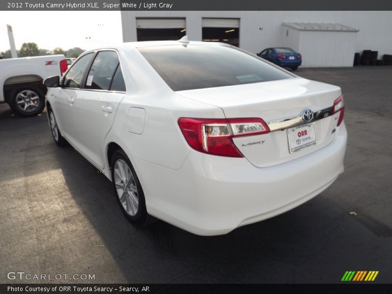 Super White / Light Gray 2012 Toyota Camry Hybrid XLE