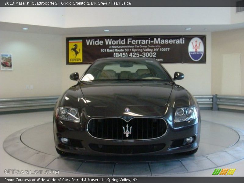 Grigio Granito (Dark Grey) / Pearl Beige 2013 Maserati Quattroporte S