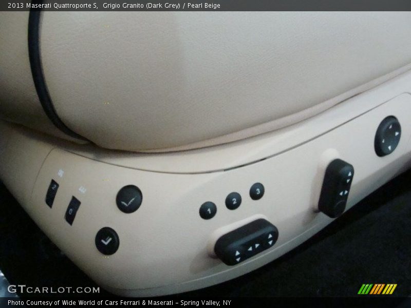 Grigio Granito (Dark Grey) / Pearl Beige 2013 Maserati Quattroporte S